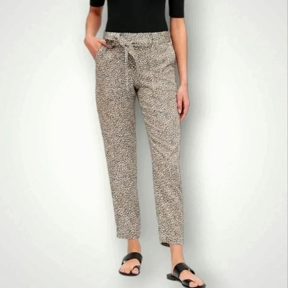 Banana Republic Pants - Banana Republic Animal Print Belted Pants Size XS